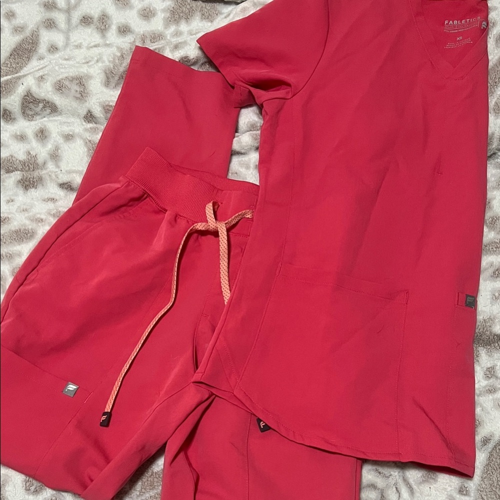 Fabletics Hot Pink Scrub Set